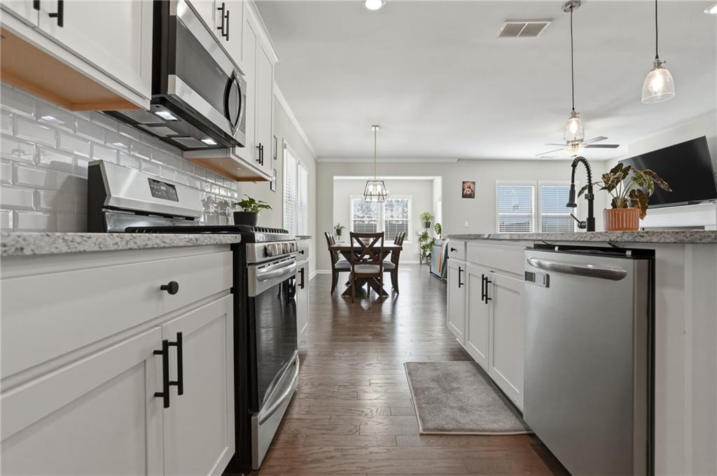 504 Elm Bluff Way Property Photo 6