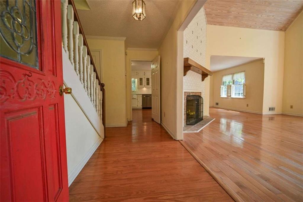 3189 Spring Lake Dr Ne Property Photo 16
