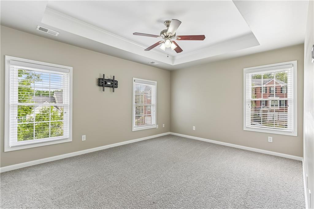 203 Valley Crossing Property Photo 5