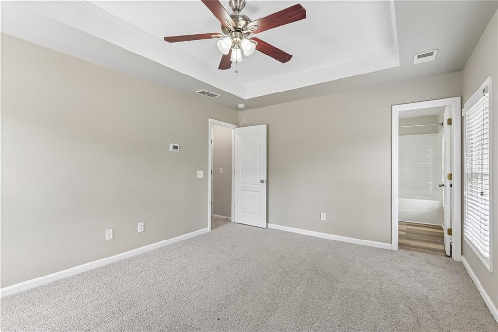 203 Valley Crossing Property Photo 8