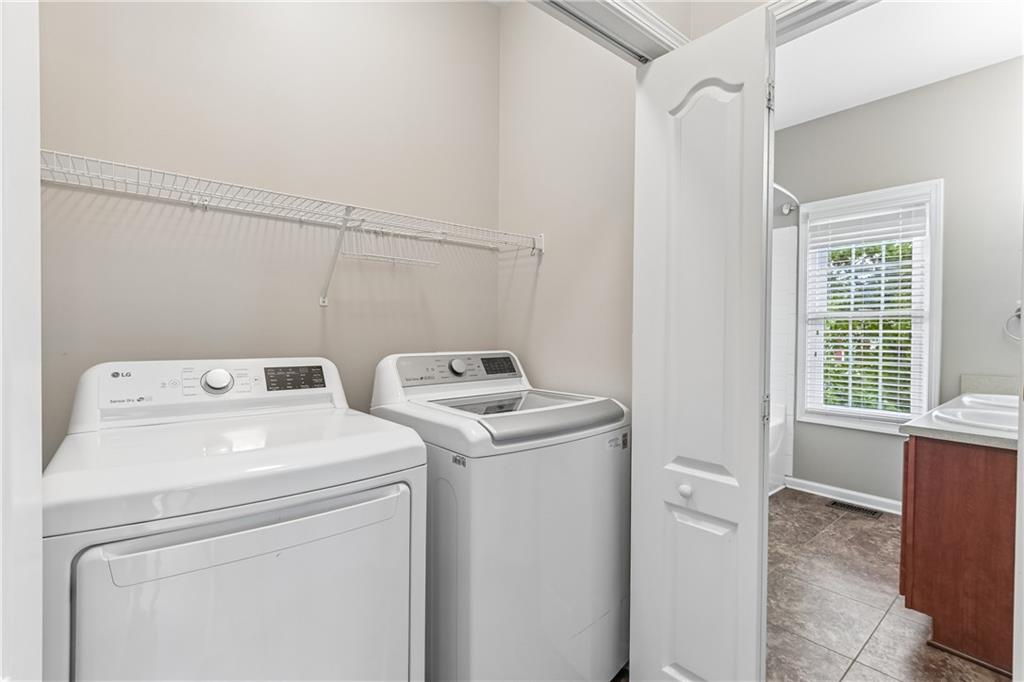 203 Valley Crossing Property Photo 32