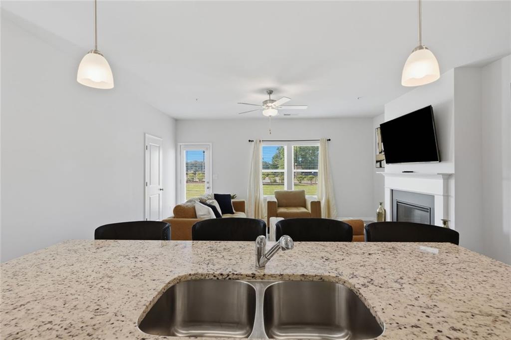 2150 Dougherty Place Property Photo 11