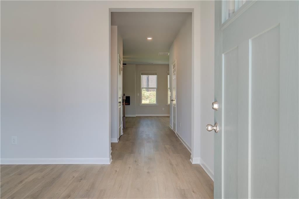 652 Leafy Branch Way Property Photo 4