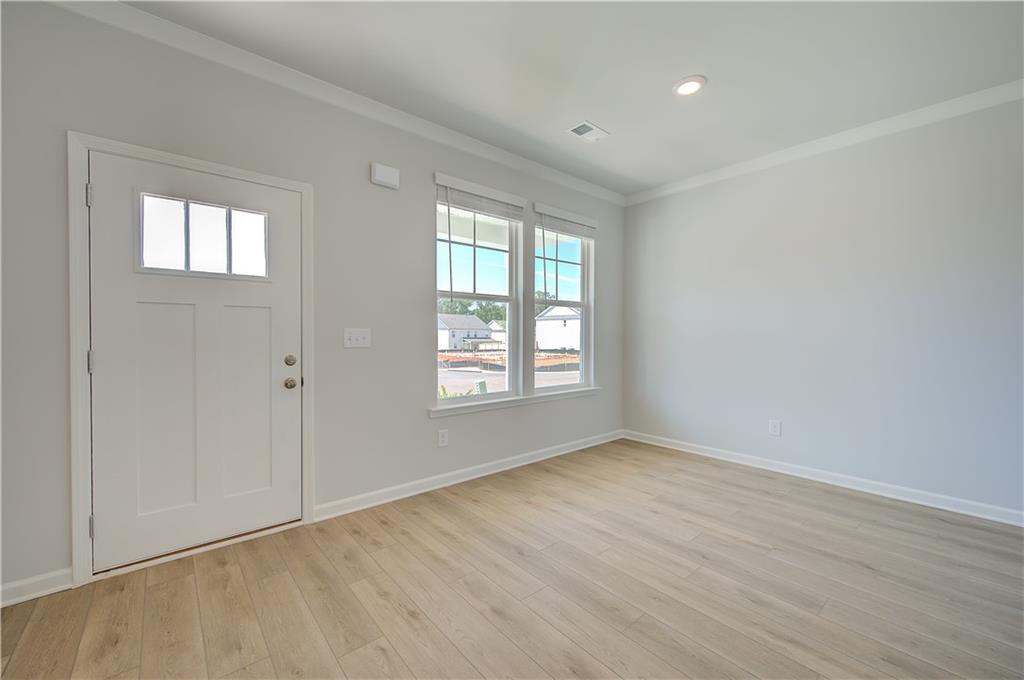 652 Leafy Branch Way Property Photo 5