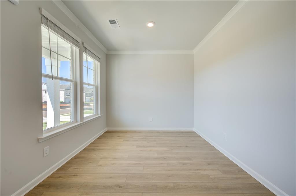 652 Leafy Branch Way Property Photo 6