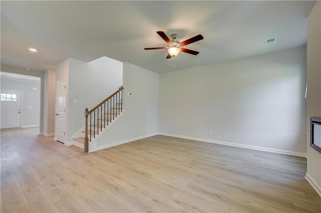 652 Leafy Branch Way Property Photo 8