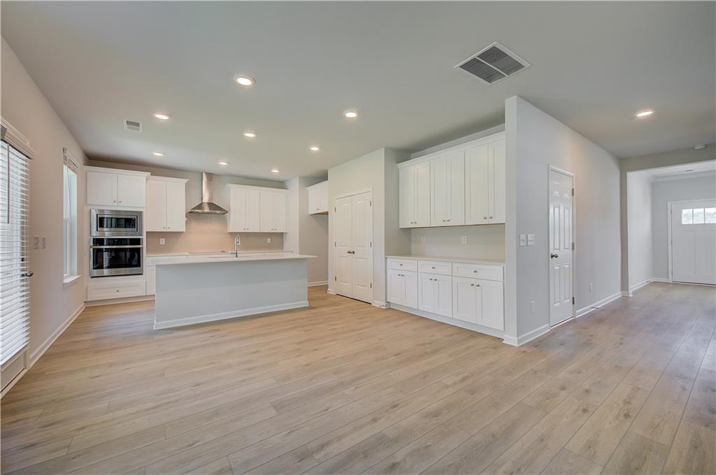 652 Leafy Branch Way Property Photo 13
