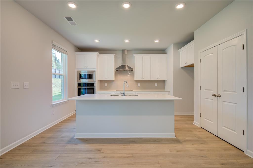 652 Leafy Branch Way Property Photo 16