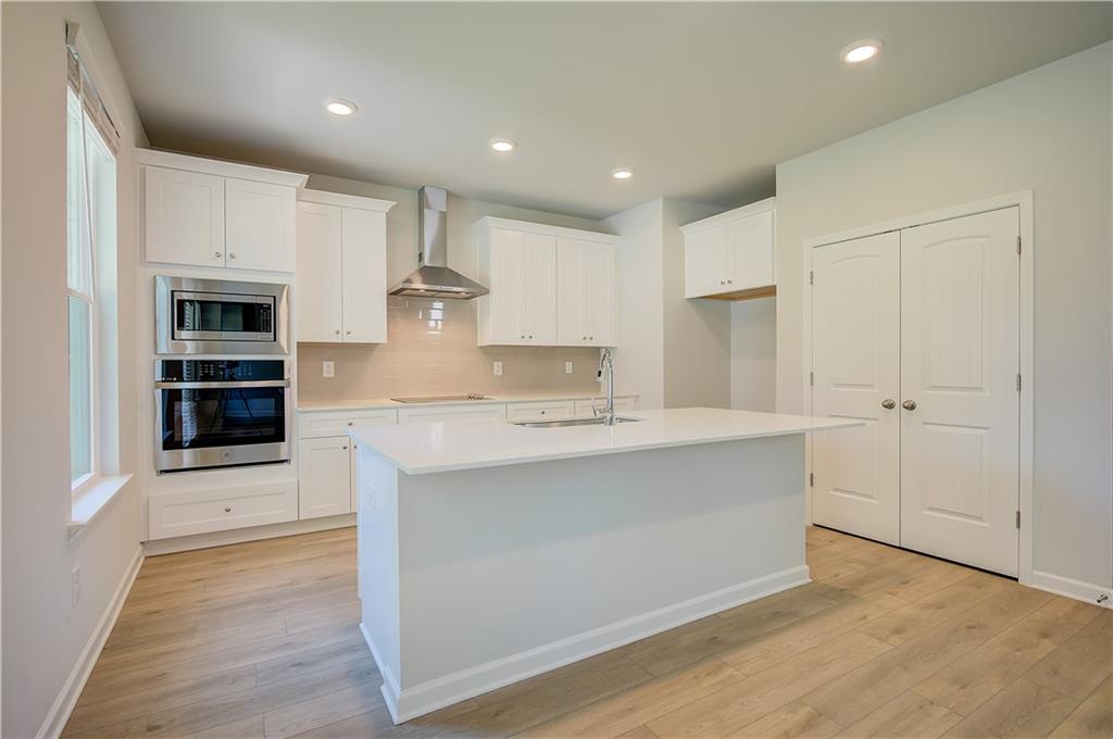 652 Leafy Branch Way Property Photo 17