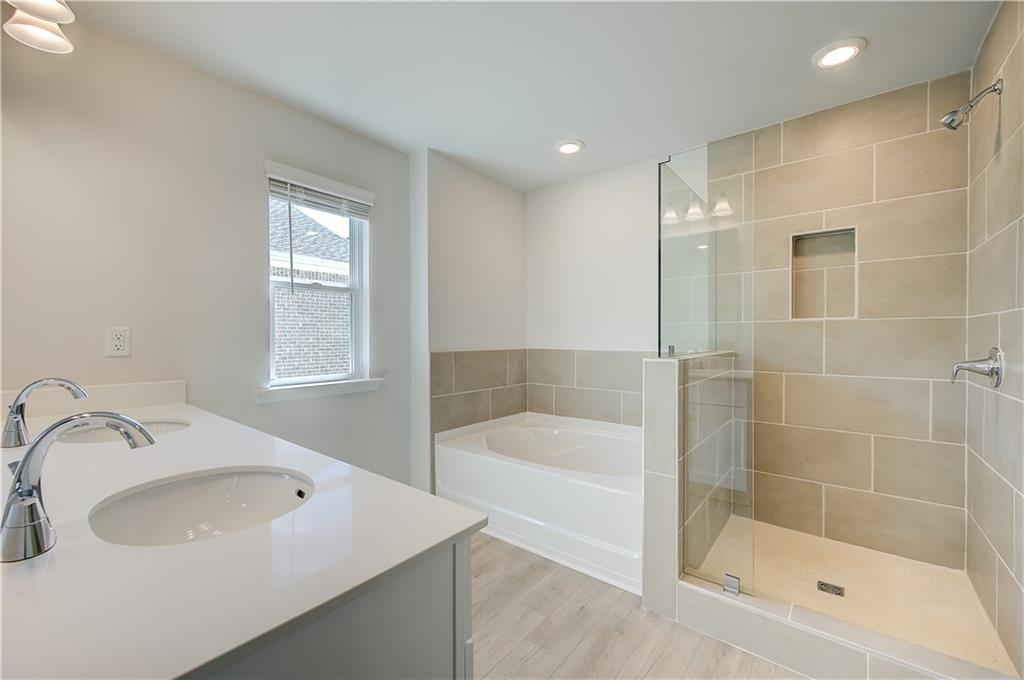 652 Leafy Branch Way Property Photo 27