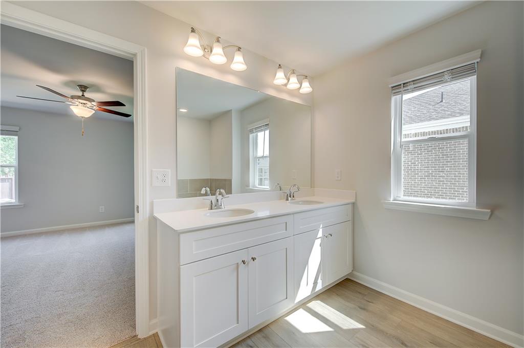 652 Leafy Branch Way Property Photo 28