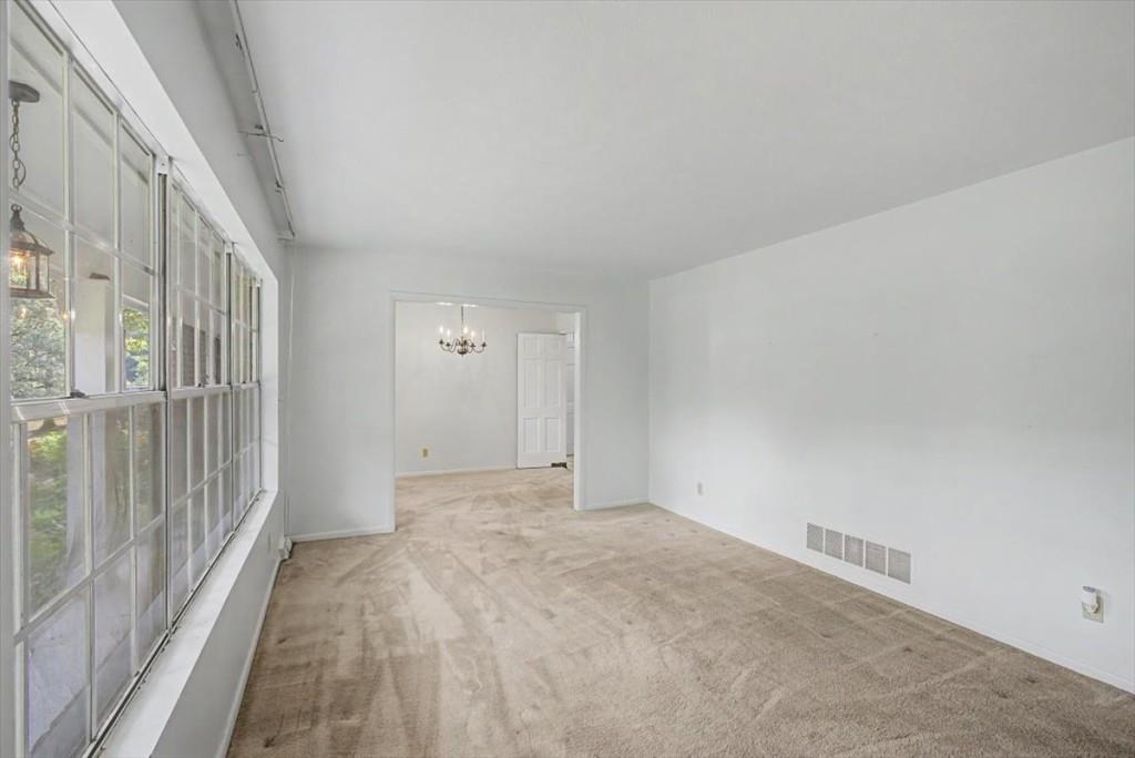18 Albion Drive Sw Property Photo 5
