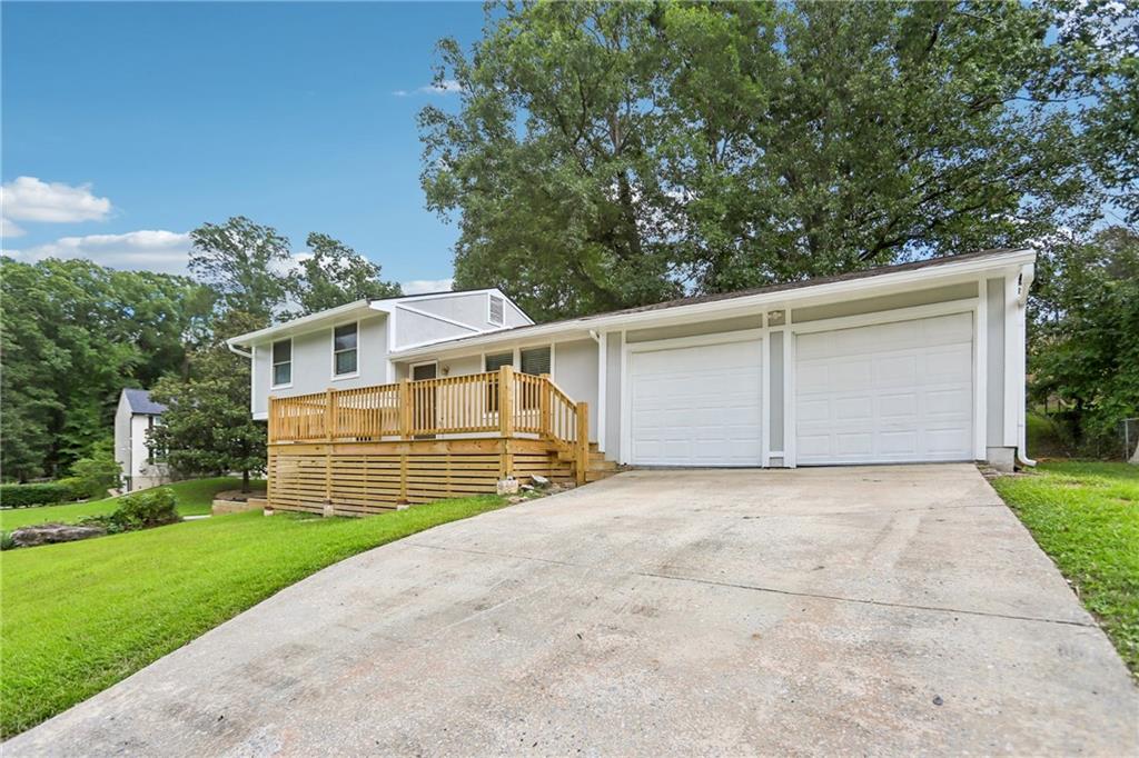 3020 Forestside Lane Property Photo 1