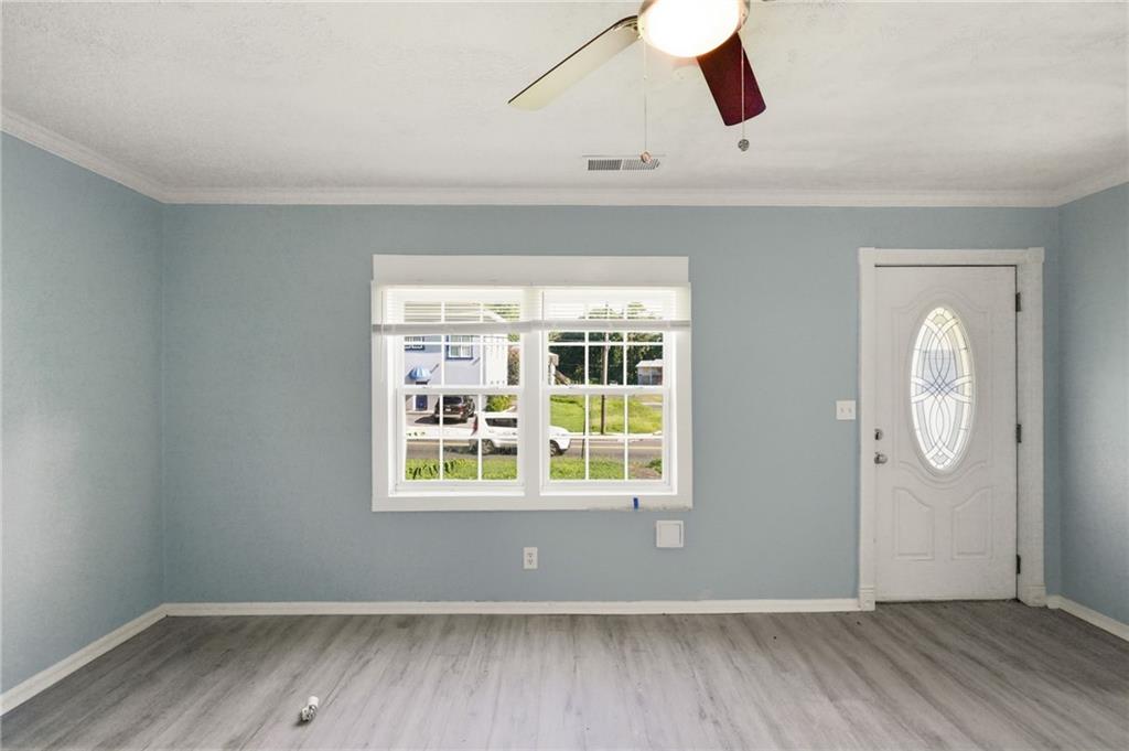 3033 Washington Road Property Photo 7
