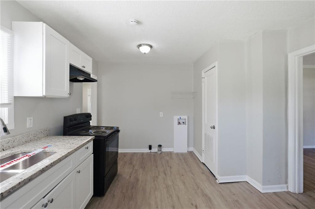 3033 Washington Road Property Photo 13