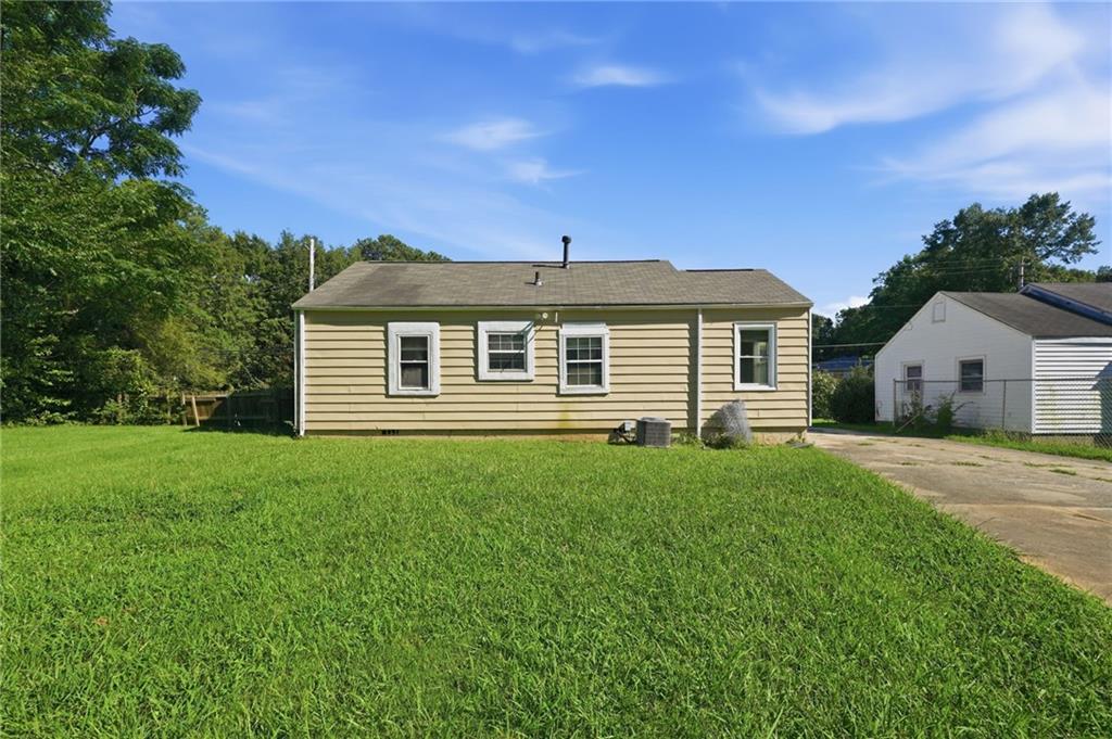 3033 Washington Road Property Photo 26