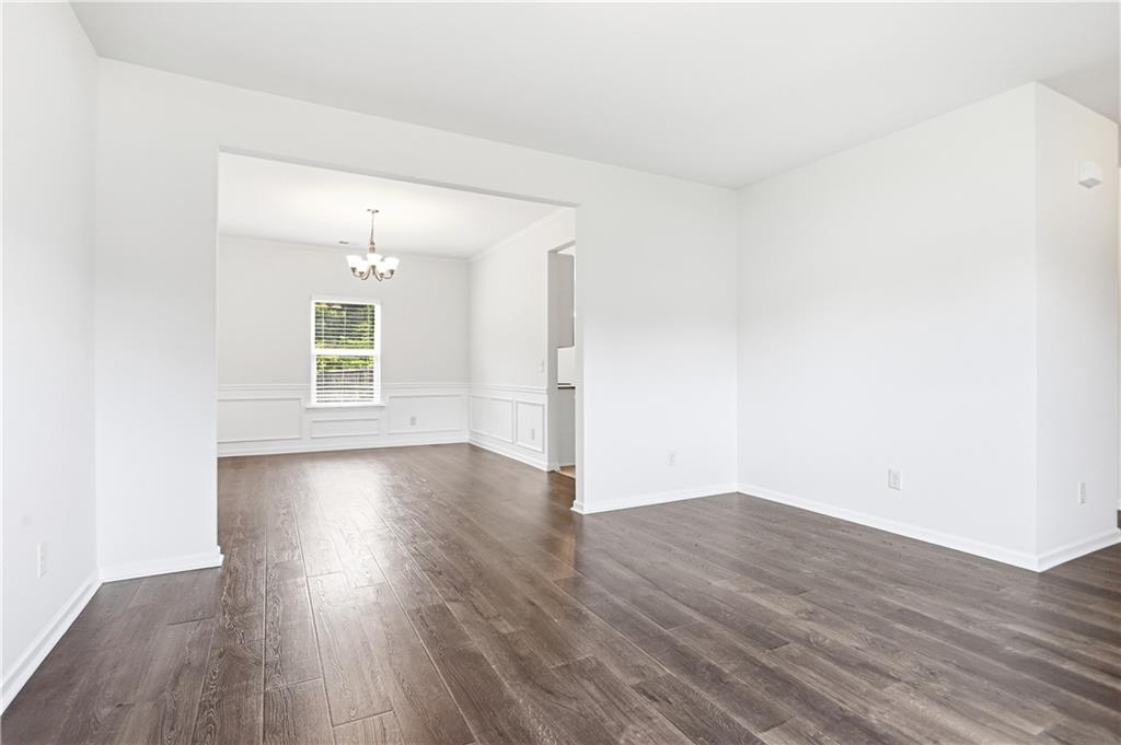 77 Hamil Court Nw Property Photo 8