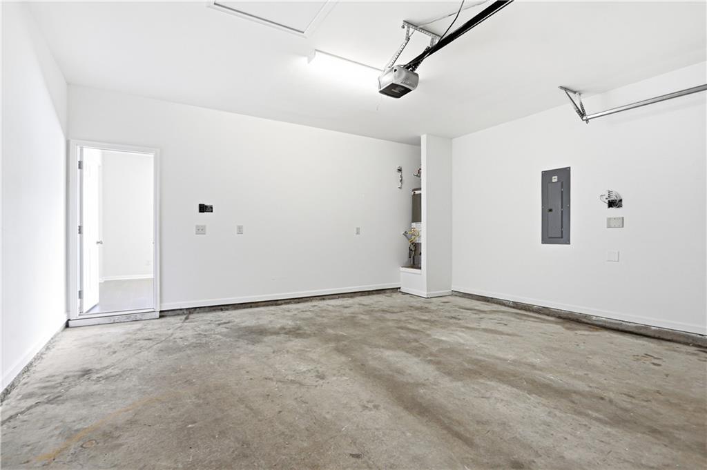 77 Hamil Court Nw Property Photo 32