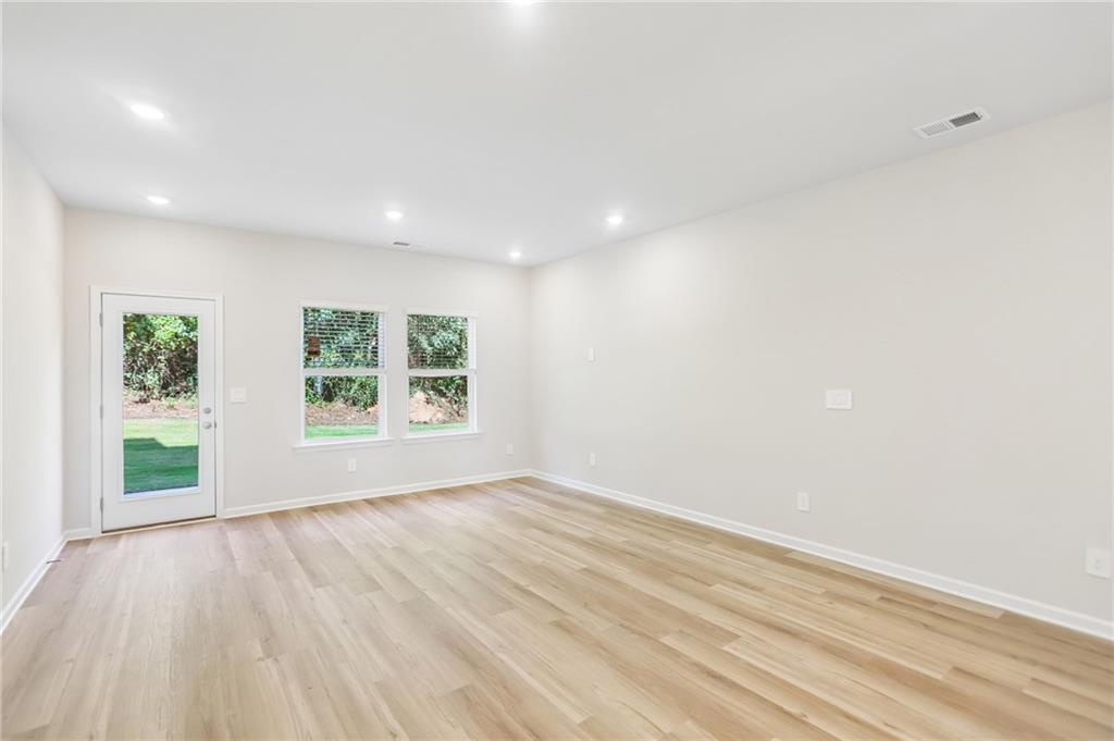 7858 Marie Way Property Photo 6