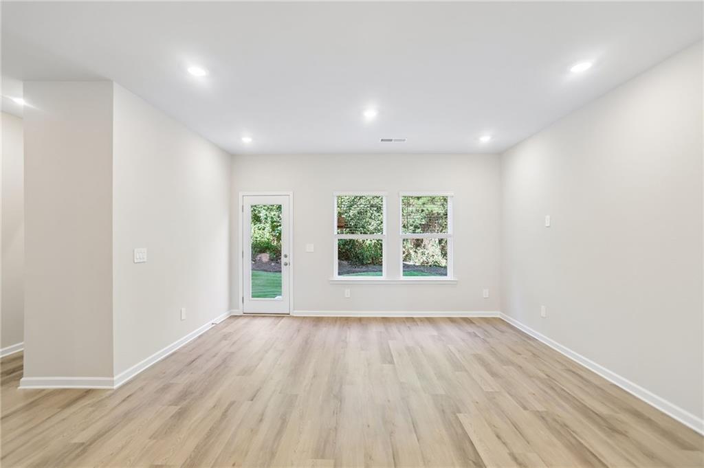 7860 Marie Way Property Photo 10