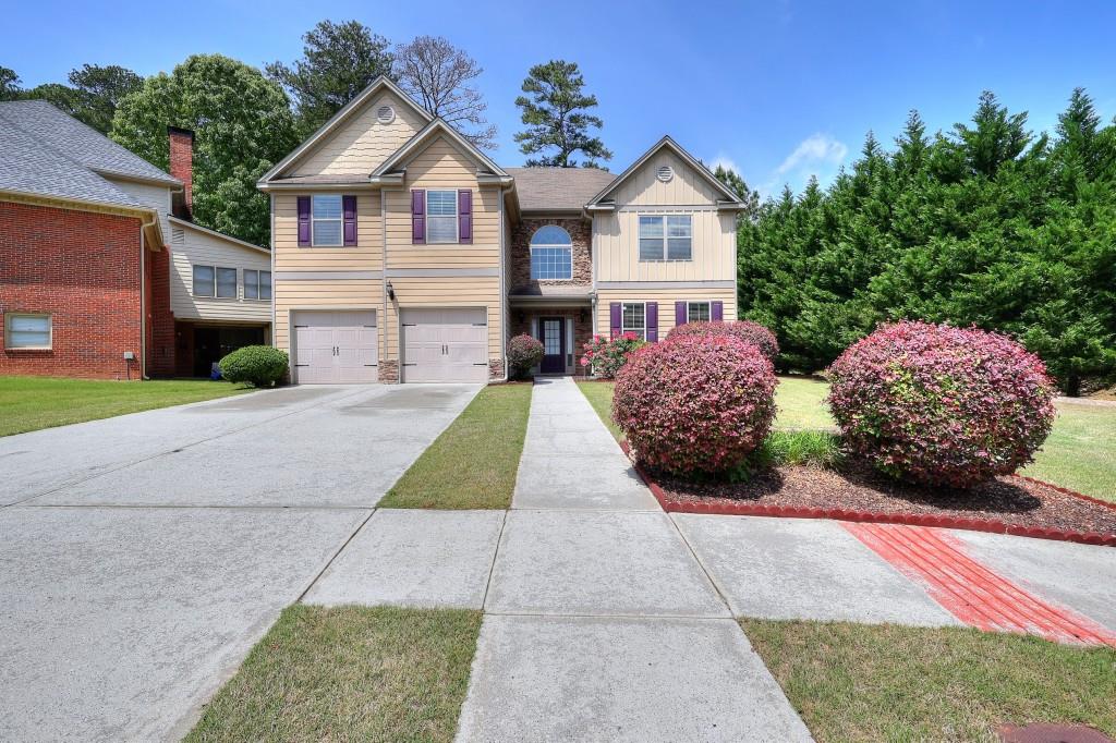 2597 Corey Park Drive Property Photo 2