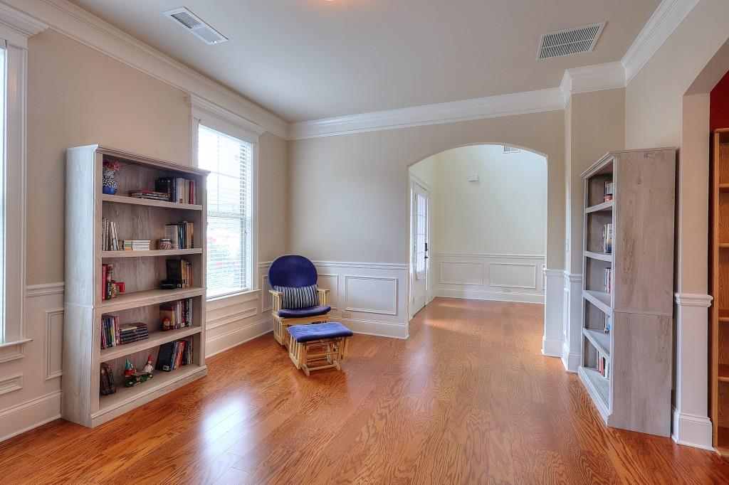 2597 Corey Park Drive Property Photo 9
