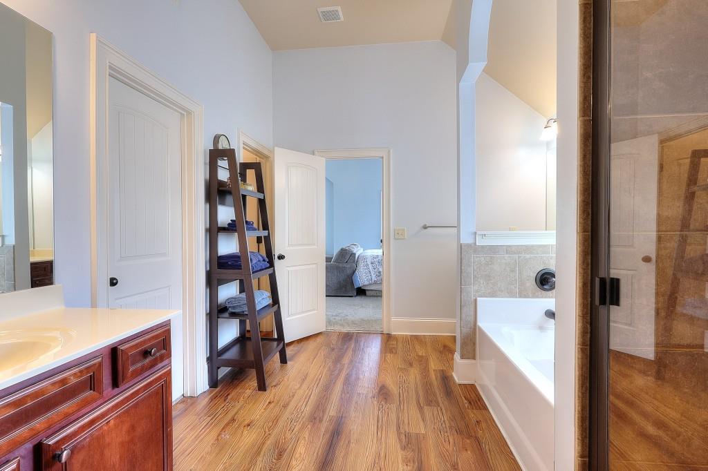 2597 Corey Park Drive Property Photo 35