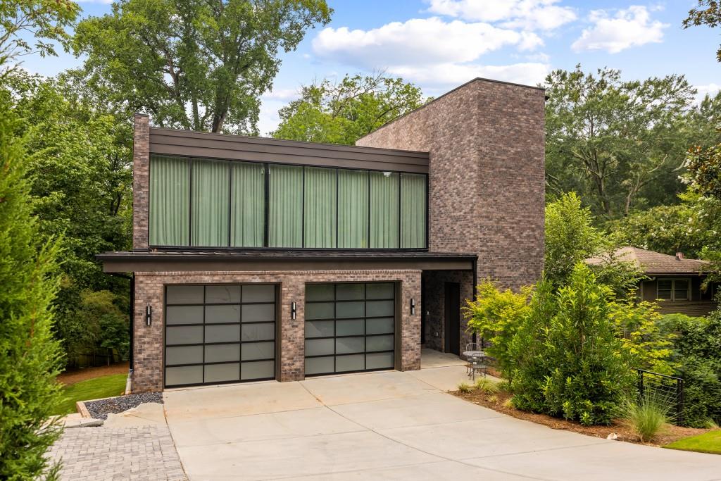 2460 Howell Mill Road NW Property Photo 1