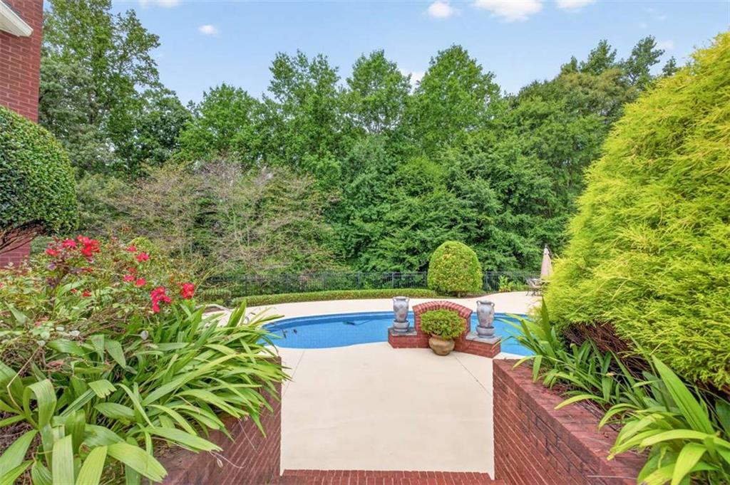1077 Scales Creek Road Property Photo 4
