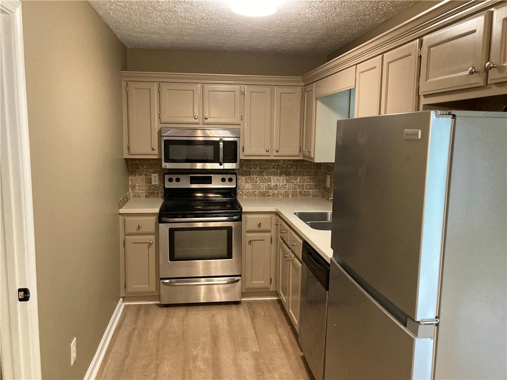 6110 Lakeside Court Property Photo 4