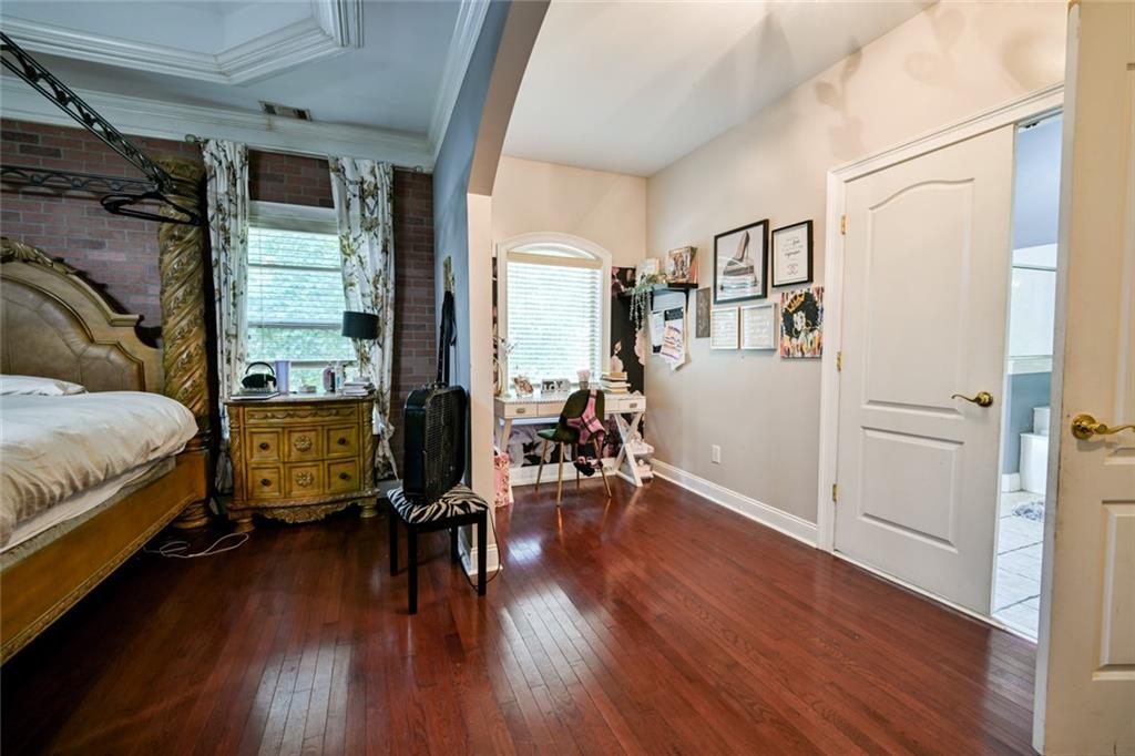 12426 Edgewater Drive Property Photo 29