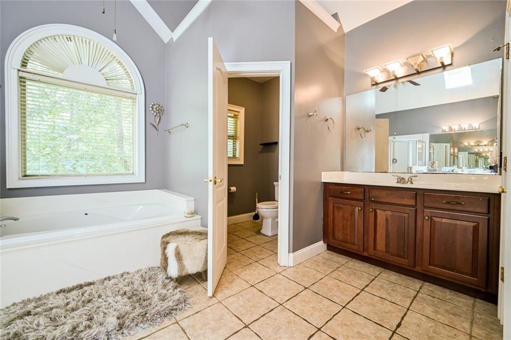 12426 Edgewater Drive Property Photo 35