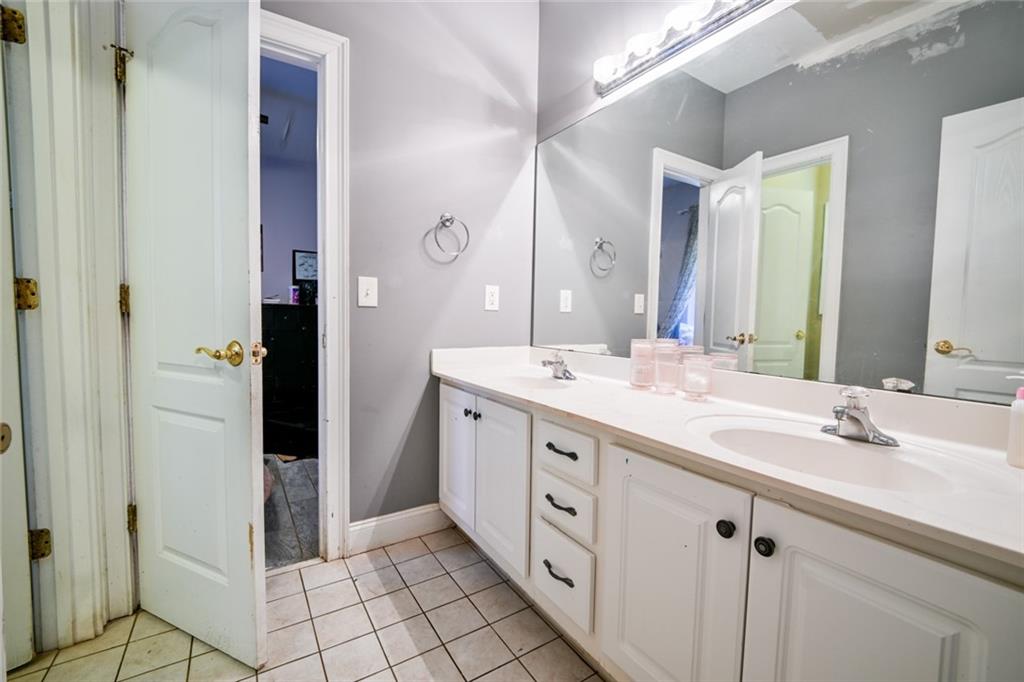 12426 Edgewater Drive Property Photo 59