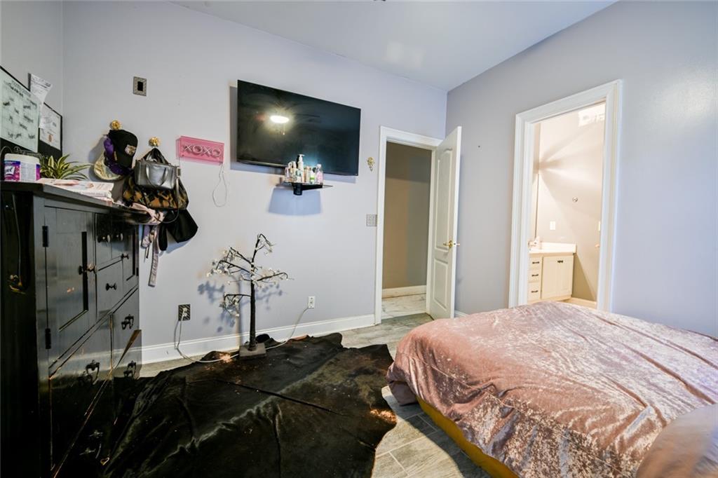 12426 Edgewater Drive Property Photo 62