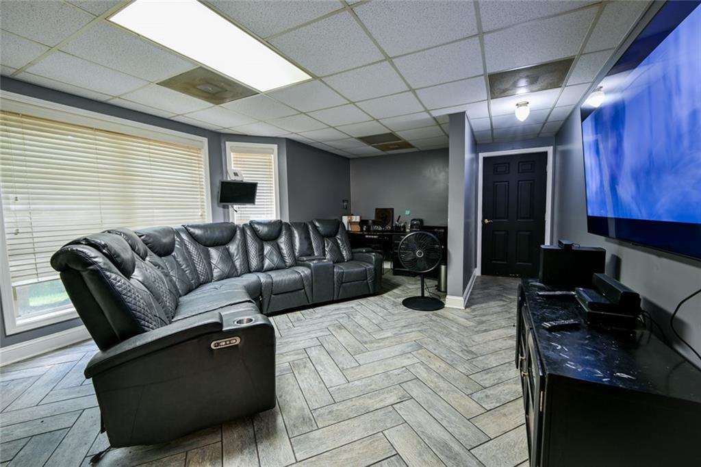 12426 Edgewater Drive Property Photo 80