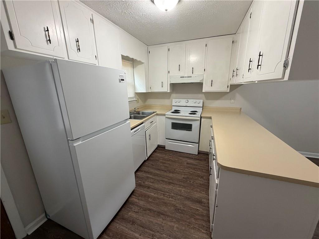 110 Chalfont Drive Unit 3 Property Photo 4