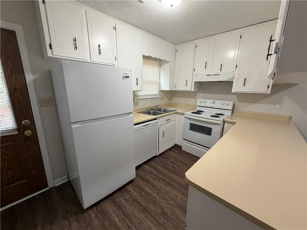110 Chalfont Drive Unit 3 Property Photo 5