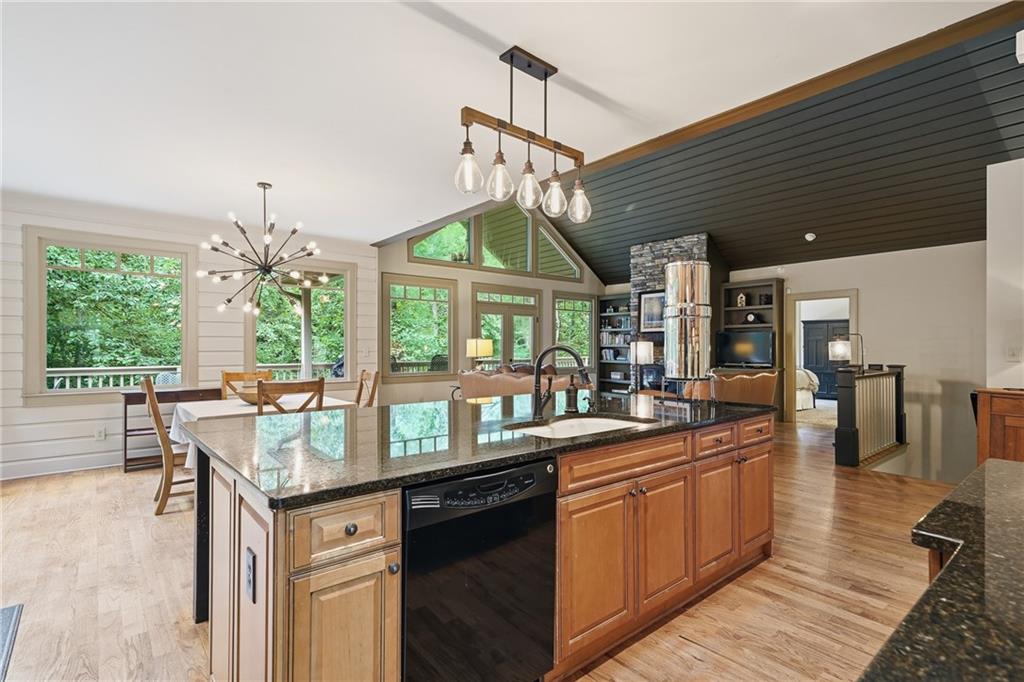 1117 Rambling Road Property Photo 43