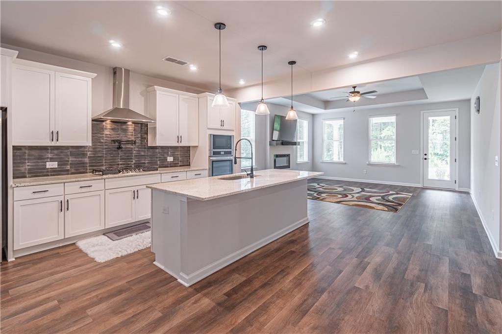 3644 Arrow Root Circle Property Photo 4