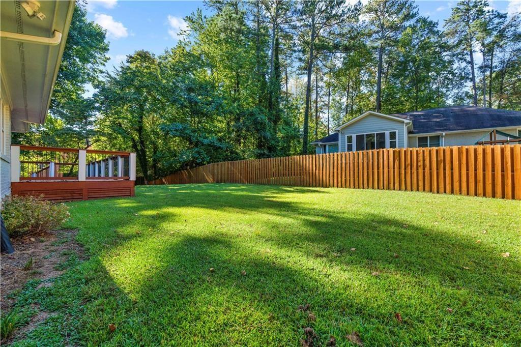 1841 Gainsborough Drive Property Photo 21