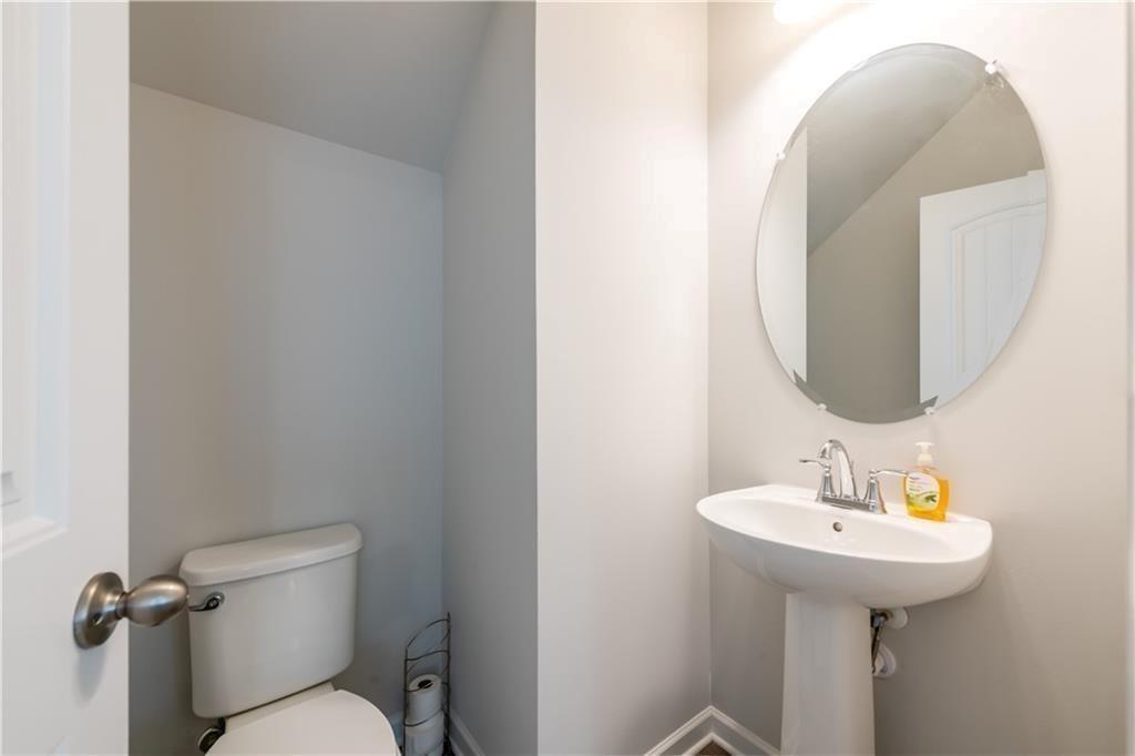 4700 Blake Loop Property Photo 15
