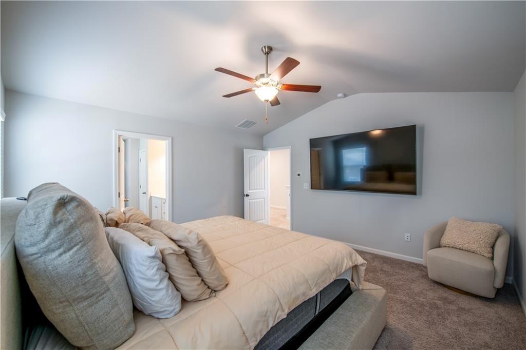 4700 Blake Loop Property Photo 40