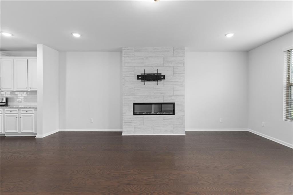 4361 White Spruce Alley Property Photo 7