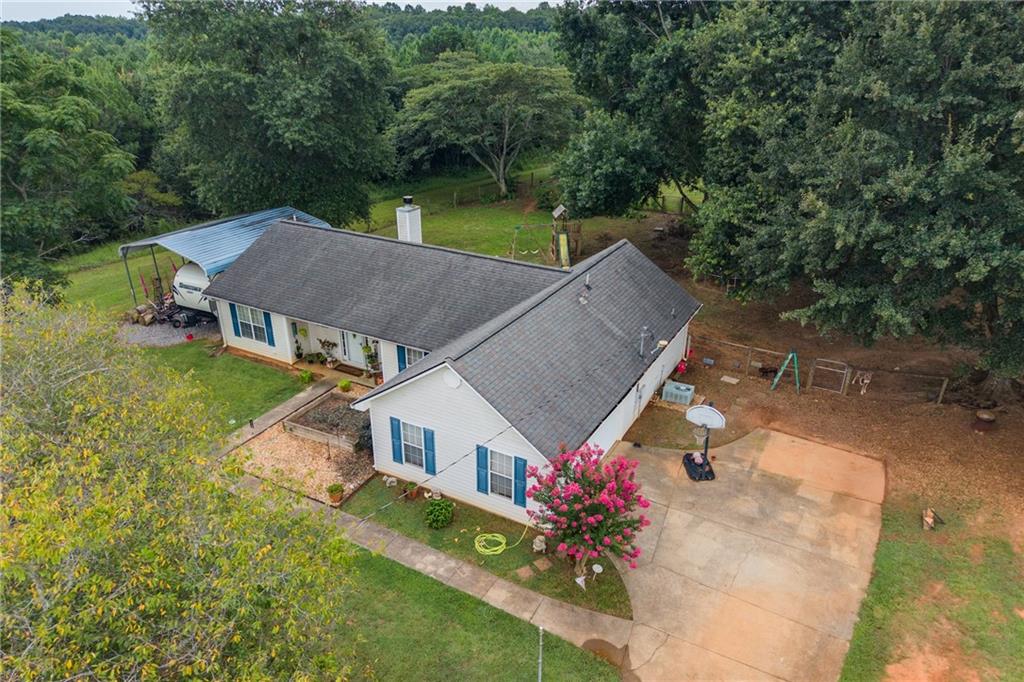 88 Snapping Shoals Road Property Photo 2