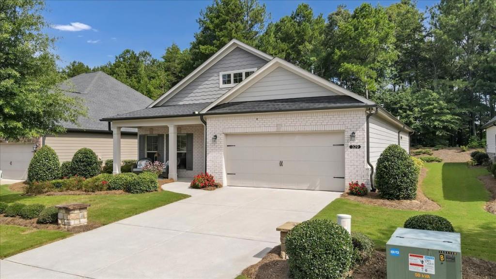 329 Ellington Drive Property Photo 2