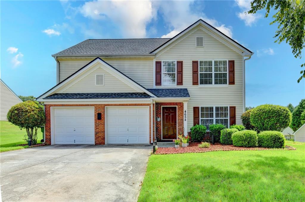 4654 Pine Isle Way Property Photo 2