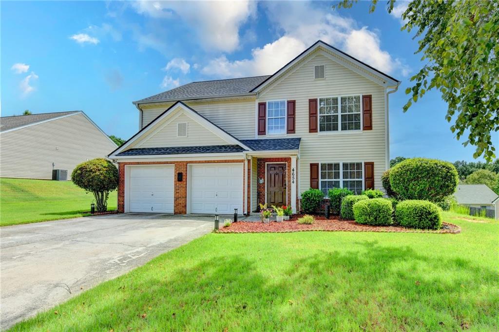 4654 Pine Isle Way Property Photo 3