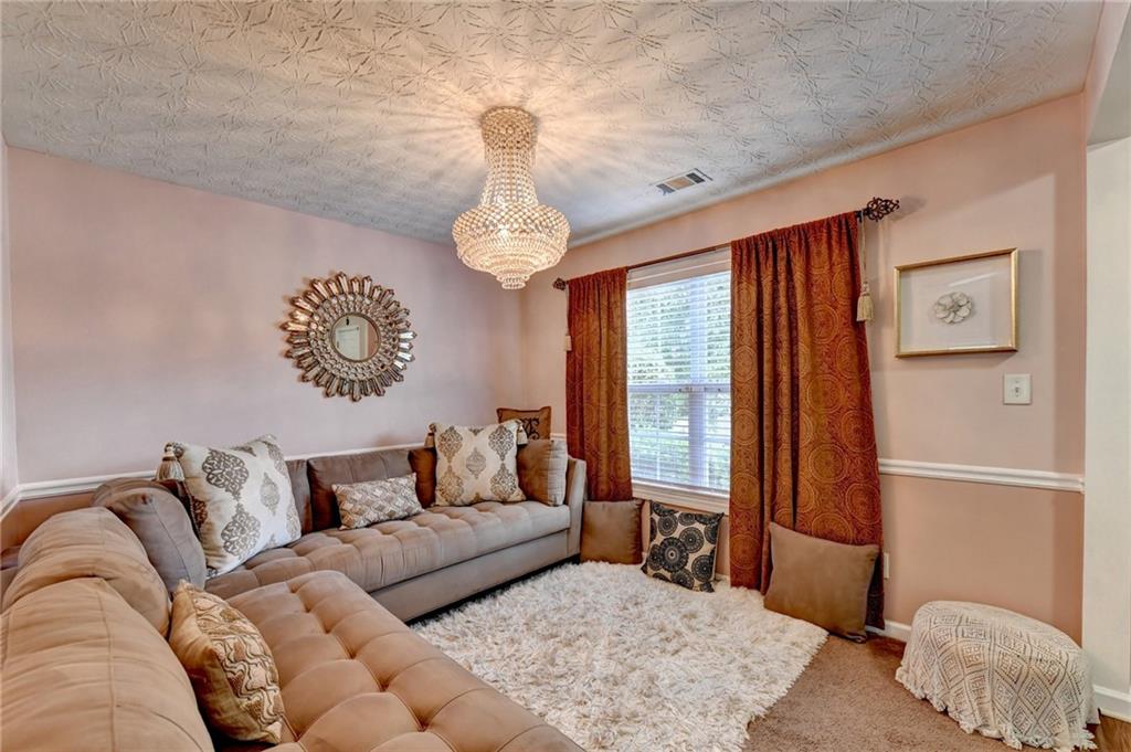 4654 Pine Isle Way Property Photo 11