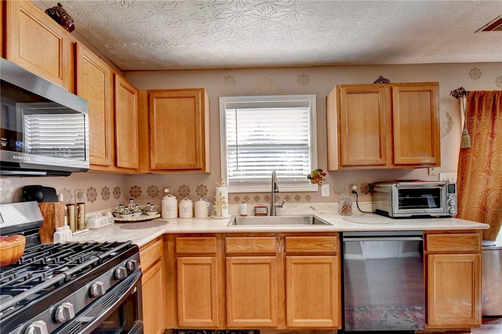 4654 Pine Isle Way Property Photo 25