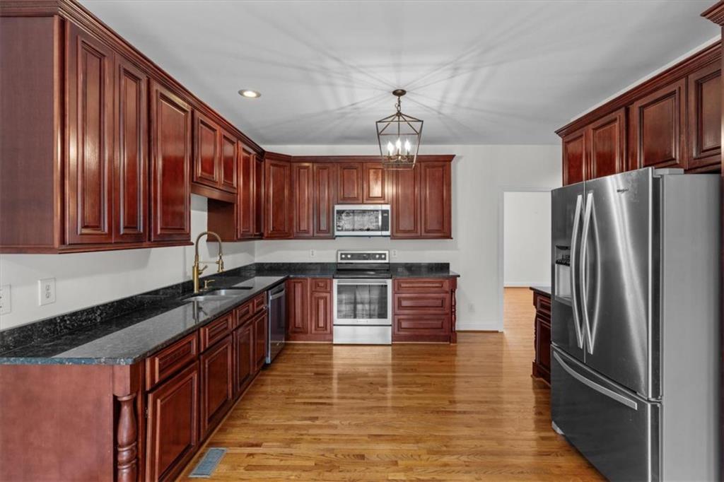 120 Camilla Drive Property Photo 16